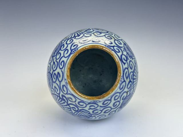 古玩陶瓷清早期·青花花卉罐拍賣，當(dāng)前價格99元