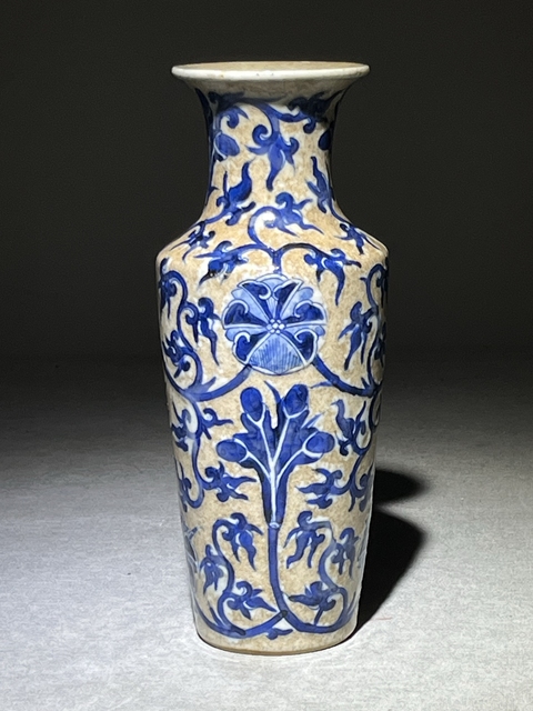 古玩陶瓷哥釉青花纏枝花卉撇口瓶拍賣,當前價格1980元
