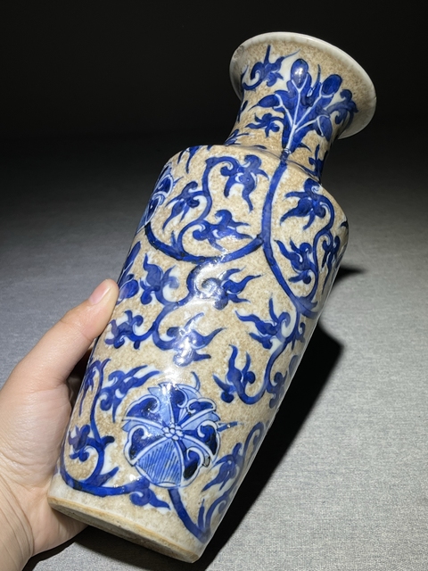 古玩陶瓷哥釉青花纏枝花卉撇口瓶拍賣,當前價格1980元