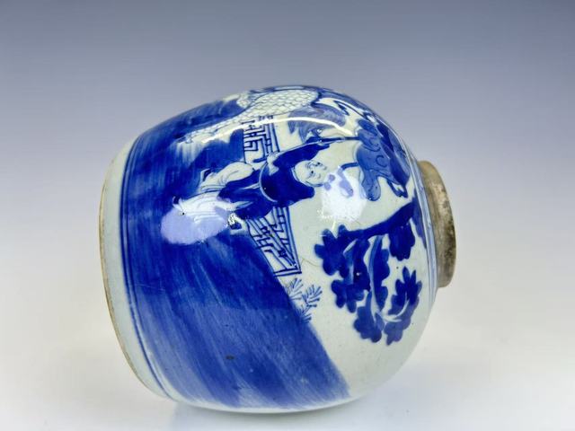 古玩陶瓷清中期·麒麟送子青花罐拍賣，當(dāng)前價(jià)格792元