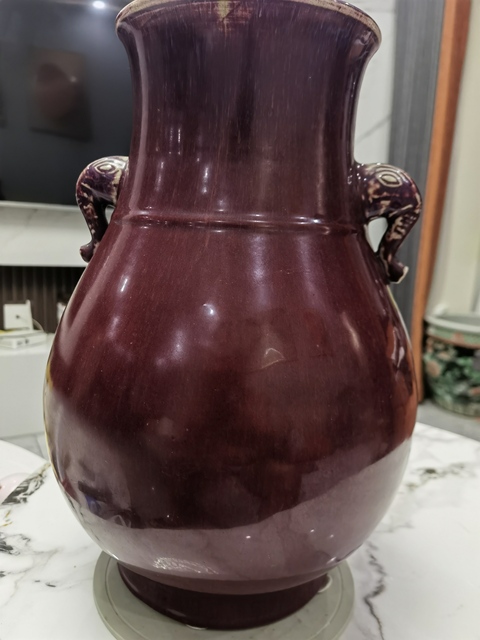 古玩陶瓷窯變紅釉雙象鼻耳尊真品鑒賞圖