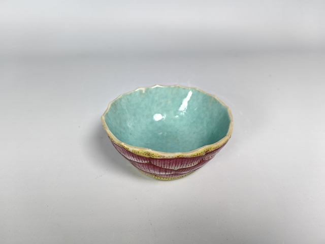 古玩陶瓷清末民初仿生瓷蓮花瓣紋胭脂紅粉彩水洗真品鑒賞圖
