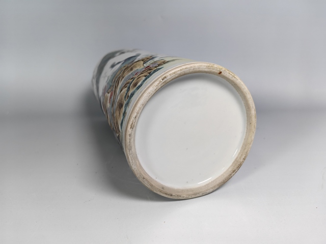 古玩陶瓷晚清粉彩洞石梅花孔雀開屏帽筒真品鑒賞圖