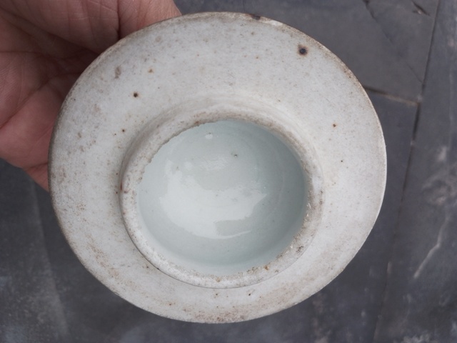 古玩陶瓷哥釉地鐵銹釉青花蓋罐真品鑒賞圖