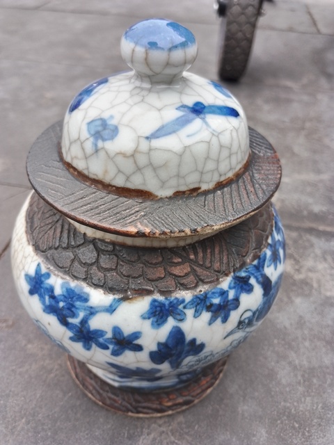 古玩陶瓷哥釉地鐵銹釉青花蓋罐真品鑒賞圖