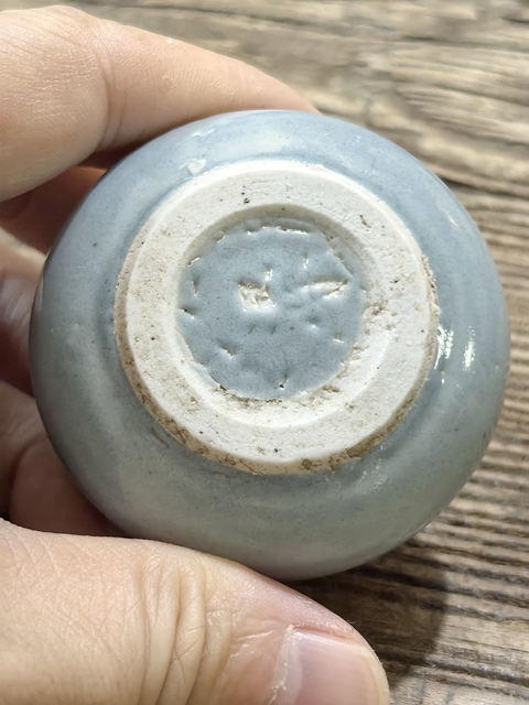 古玩陶瓷淺藍釉香爐真品鑒賞圖