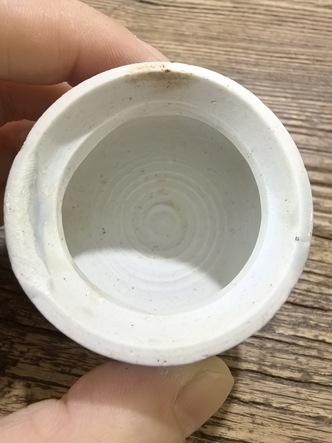 古玩陶瓷淺藍釉香爐真品鑒賞圖