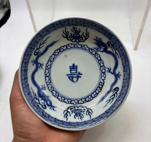 古玩陶瓷青花盤真品鑒賞圖