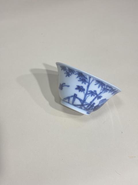 古玩陶瓷花鳥紋青花杯真品鑒賞圖