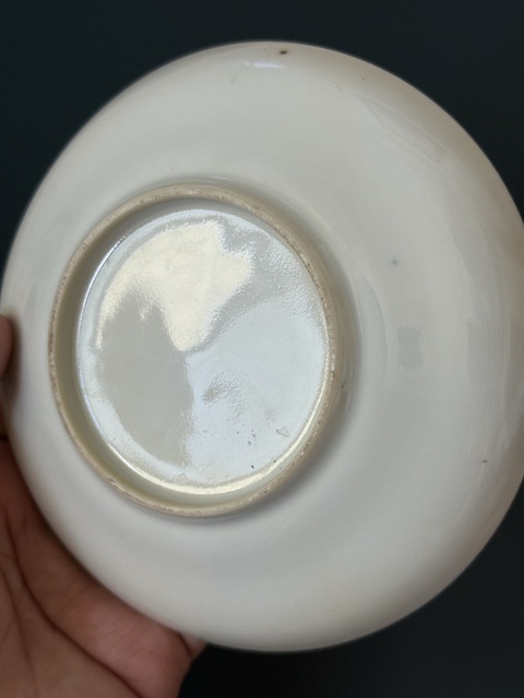 古玩陶瓷人物紋廣彩盤真品鑒賞圖