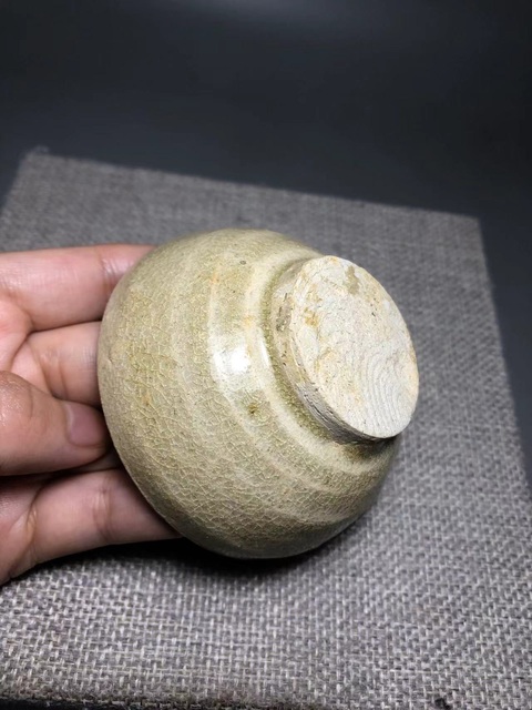 古玩陶瓷南北朝，岳州窯青釉茶杯拍賣，當(dāng)前價(jià)格2000元