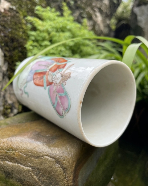 古玩陶瓷粉彩人物故事紋筆筒真品鑒賞圖