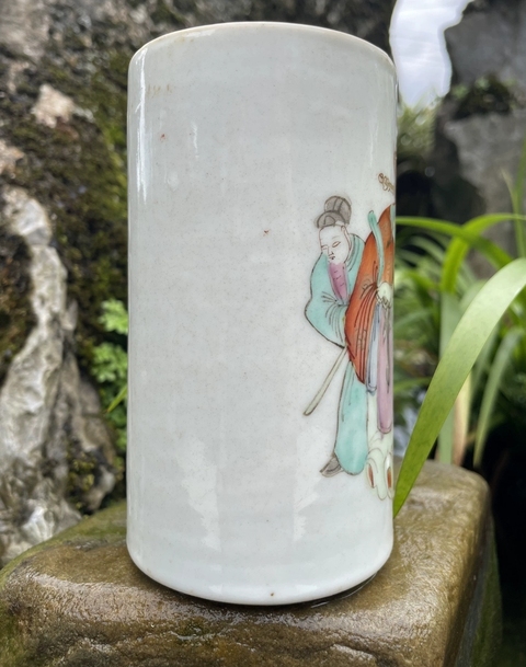 古玩陶瓷粉彩人物故事紋筆筒真品鑒賞圖