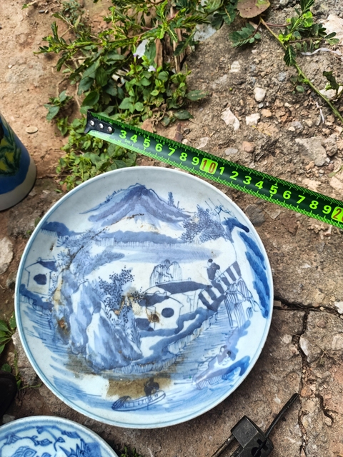 古玩陶瓷樵漁耕讀山水紋青花盤真品鑒賞圖