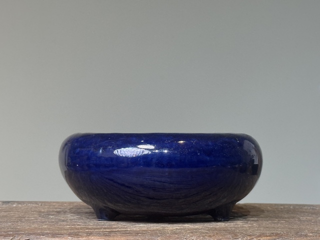 古玩陶瓷清代,茄皮紫釉三足爐拍賣,當前價格1600元