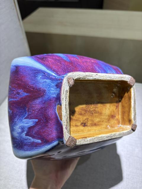 古玩陶瓷窯變釉貫耳瓶真品鑒賞圖