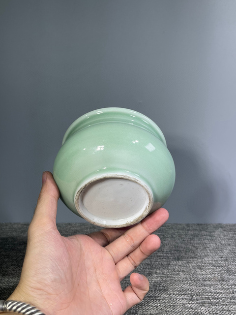 古玩陶瓷清末民初.冬青釉香爐拍賣，當前價格650元