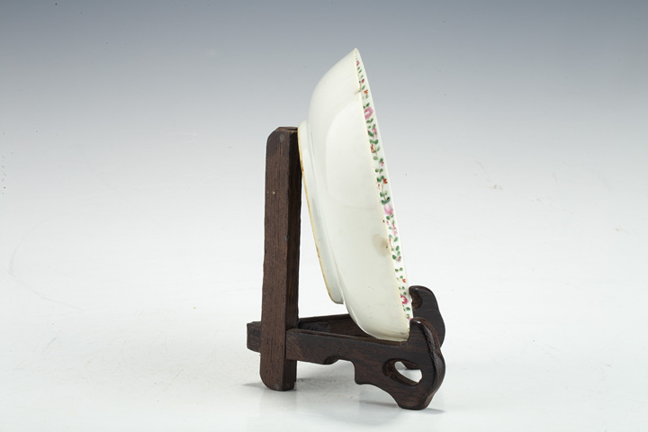 古玩陶瓷清乾隆·粉彩花卉紋杯碟一套真品鑒賞圖