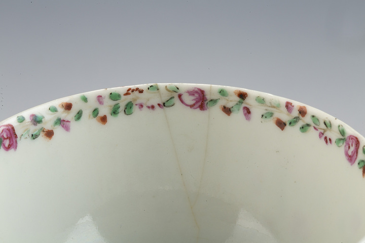 古玩陶瓷清乾隆·粉彩花卉紋杯碟一套真品鑒賞圖