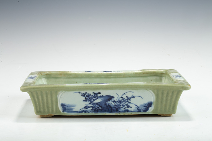 古玩陶瓷清中·豆青釉青花花卉詩文水仙盆拍賣，當前價格1236元