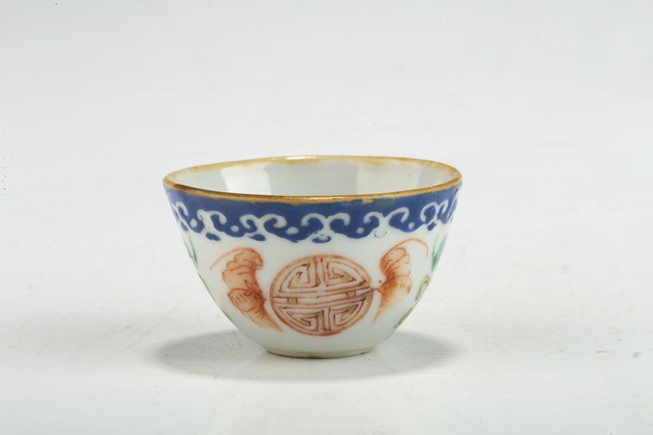 古玩陶瓷清晚·藍料粉彩福在眼前福壽紋小杯拍賣，當前價格168元