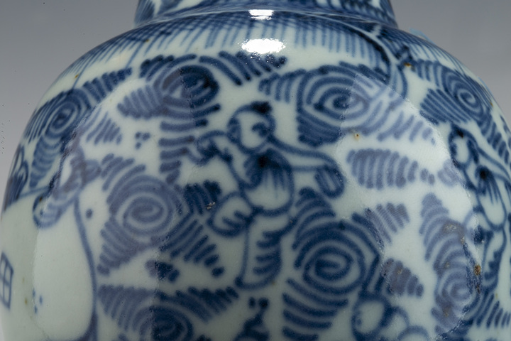 古玩陶瓷清早·青花嬰戲紋雞腿瓶拍賣，當(dāng)前價(jià)格2016元