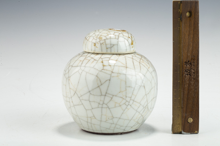 古玩陶瓷清末民初·哥釉蓋罐拍賣，當(dāng)前價(jià)格2242元