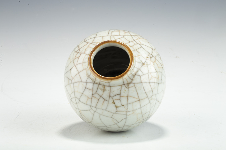 古玩陶瓷清末民初·哥釉蓋罐拍賣，當(dāng)前價(jià)格2242元