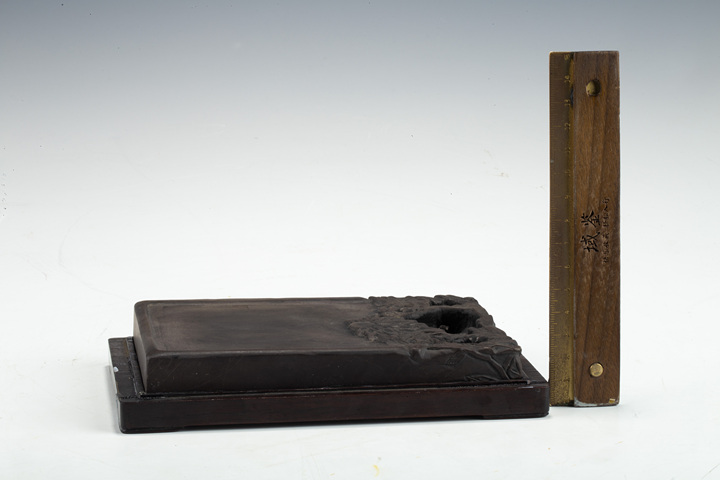 古玩雜項民國·花蟲紋端硯真品鑒賞圖