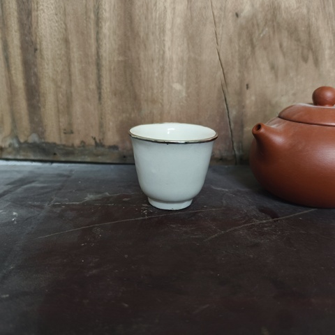 古玩陶瓷晚明德化白釉杯拍賣,當前價格28元