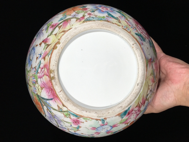 古玩陶瓷粉彩百花不落地天球瓶真品鑒賞圖