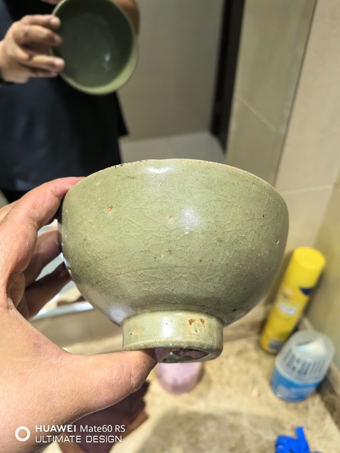 古玩陶瓷元代龍泉青瓷人物故事蓮子碗拍賣，當前價格25800元