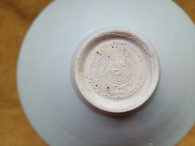 古玩陶瓷青白釉刻花斗笠碗真品鑒賞圖