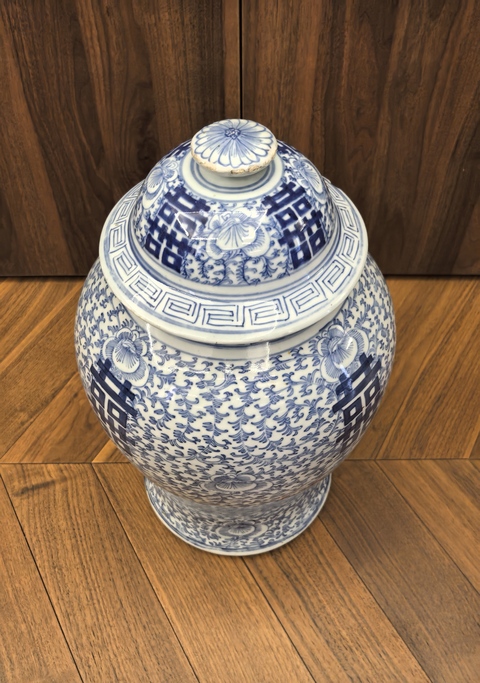 古玩陶瓷乾嘉青花淡描花卉紋囍字將軍罐拍賣,當前價格11888元