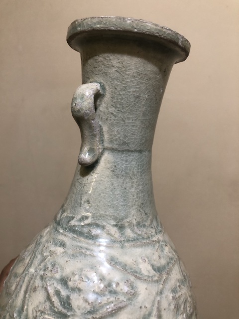 古玩陶瓷青白釉花卉紋盤口瓶真品鑒賞圖