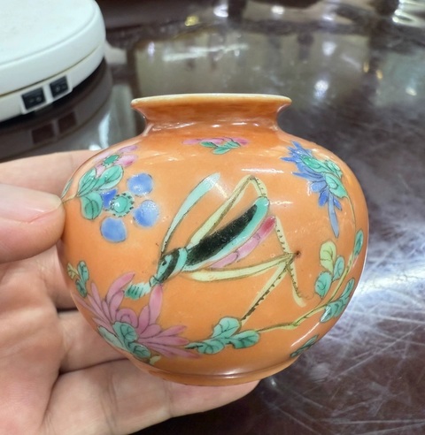 古玩陶瓷**地粉彩花卉紋石榴罐拍賣，當前價格5000元