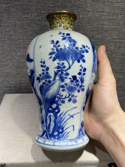 古玩陶瓷青花山水紋梅瓶真品鑒賞圖