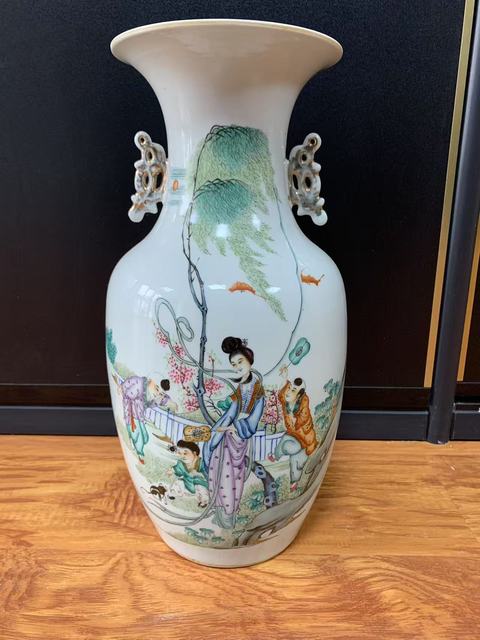 古玩陶瓷三娘教子圖新粉彩瓶真品鑒賞圖