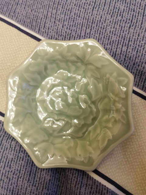 古玩陶瓷青釉印花盤拍賣，當前價格0元