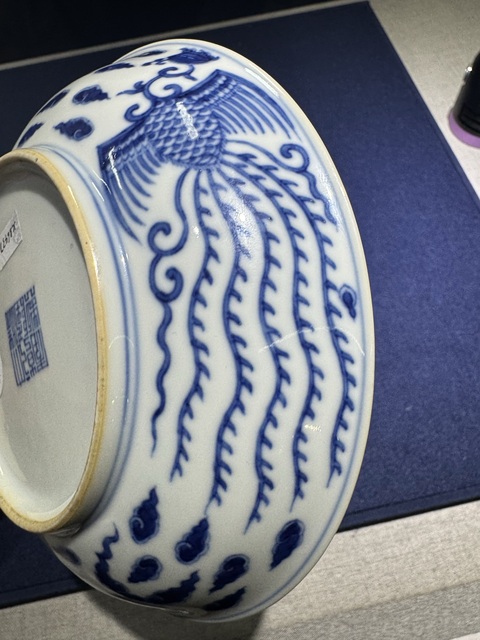 古玩陶瓷青花鸞鳳和鳴盤真品鑒賞圖