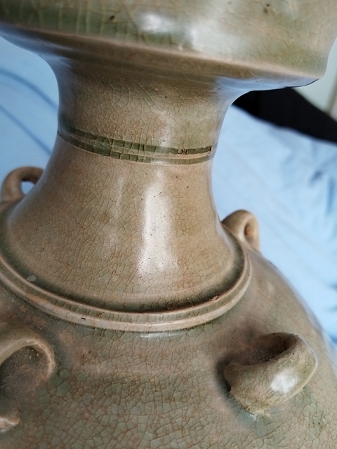 古玩陶瓷青釉六系盤(pán)口瓶真品鑒賞圖