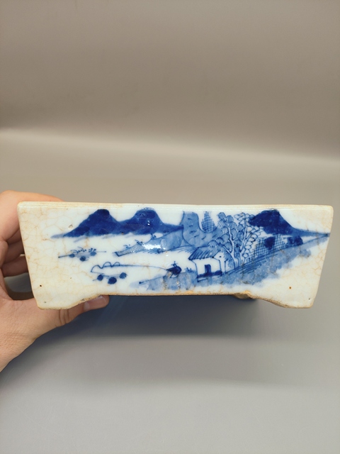 古玩陶瓷清中期哥釉青花山水水仙盆真品鑒賞圖