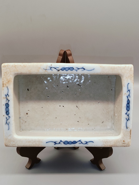 古玩陶瓷清中期哥釉青花山水水仙盆真品鑒賞圖