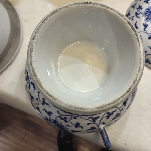 古玩陶瓷青花纏枝花卉紋溫碗一對真品鑒賞圖