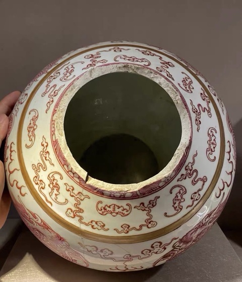 古玩陶瓷胭脂紅彩龍紋賞瓶標本真品鑒賞圖