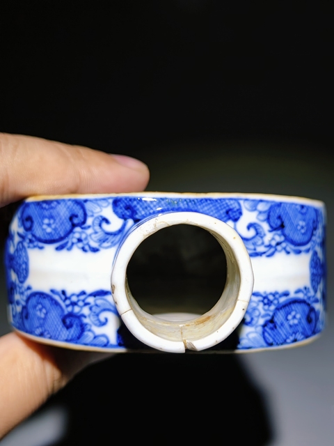 古玩陶瓷青花山水人物紋茶葉罐真品鑒賞圖