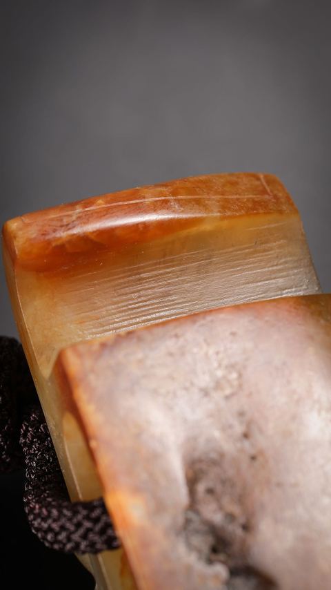 古玩玉器仿古螭龍紋劍璏真品鑒賞圖