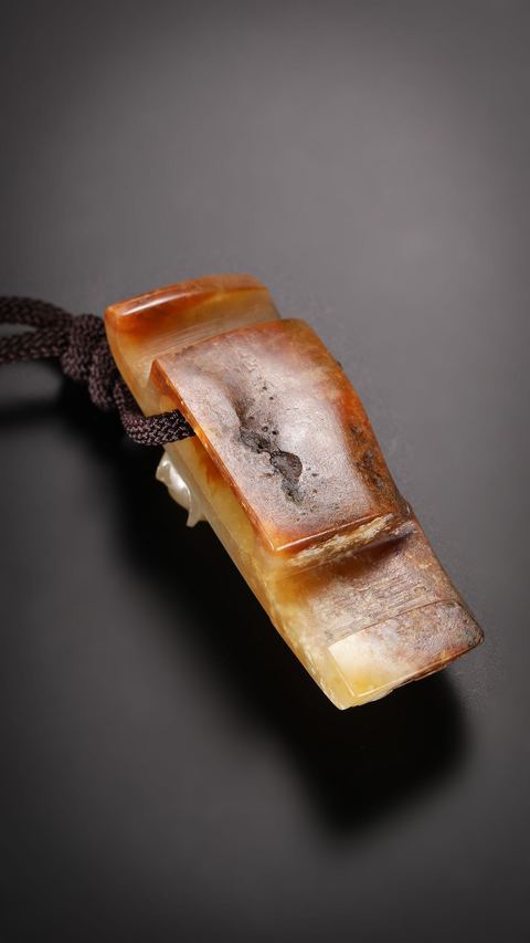 古玩玉器仿古螭龍紋劍璏真品鑒賞圖