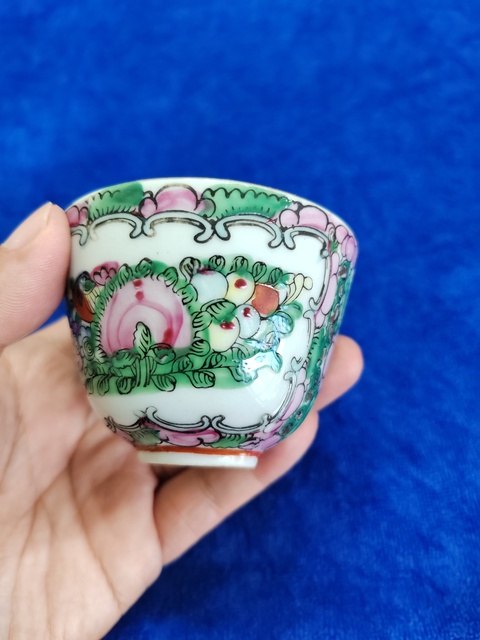 古玩陶瓷廣彩杯真品鑒賞圖