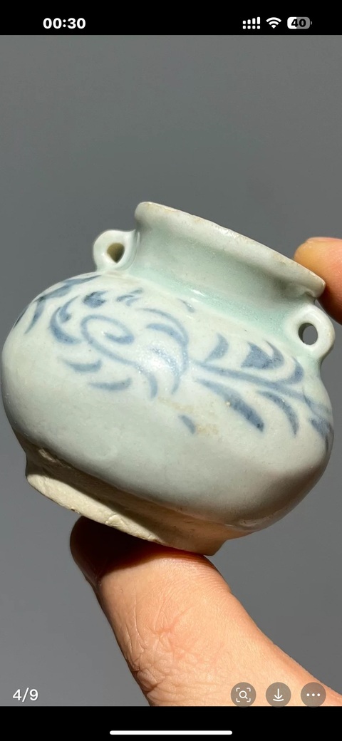 古玩陶瓷青花花卉紋罐真品鑒賞圖